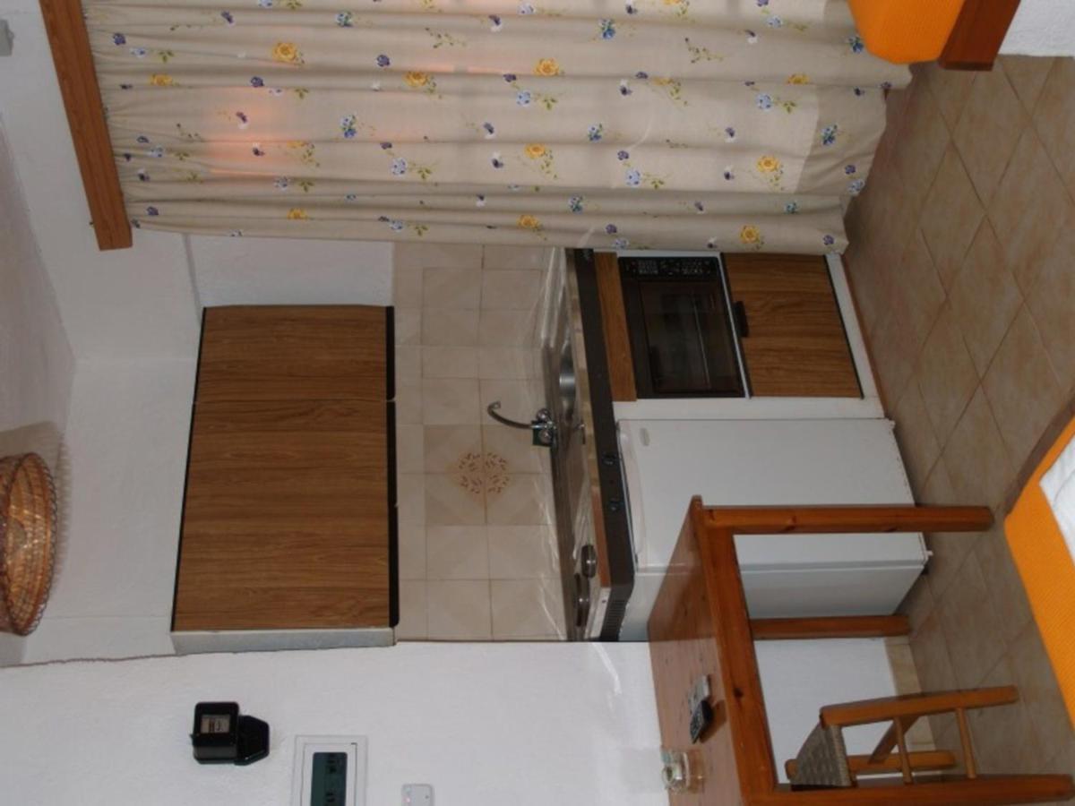 Giannis Apartment Pisses Екстериор снимка